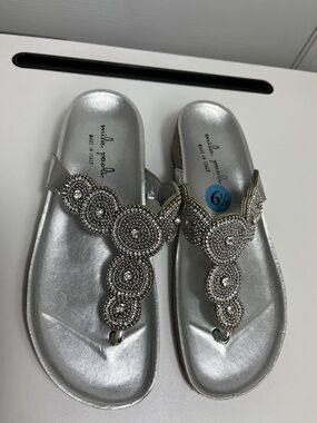 Mila Paoli Silver Beaded T-Strap Sandals made in Italy 6.5